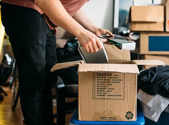 What Things Should You Consider While Hiring the Business Relocation Experts in Chicago?