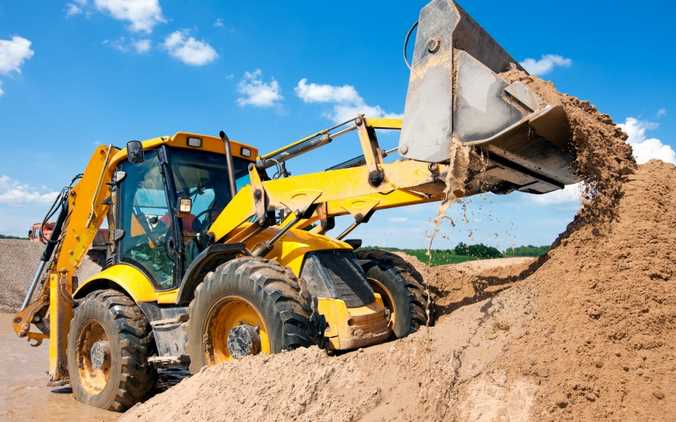The Rundown on Construction Equipment Hauling Services