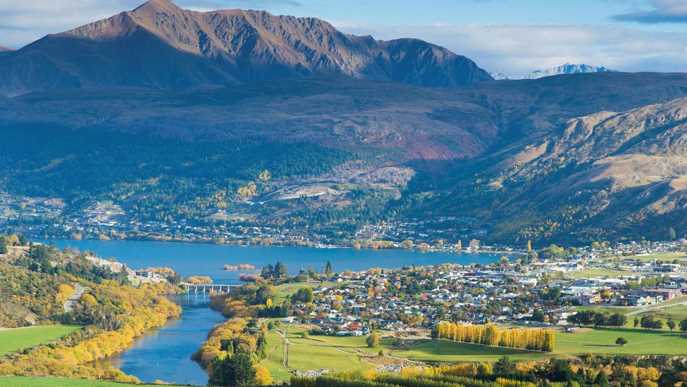What is New Zealand's rich economy based on