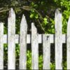 4 Signs That a Wooden Fence Needs Replacing