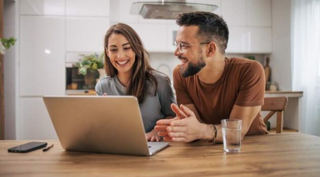 How the Digital Shopping Lifestyle Shapes Modern Life in British Columbia