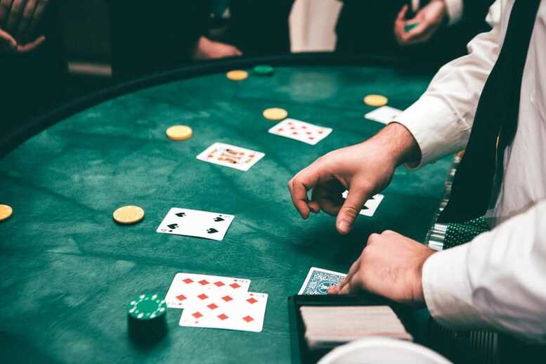 Why Blackjack Has Survived Every Era of Casino Gaming Without Losing Its Audience