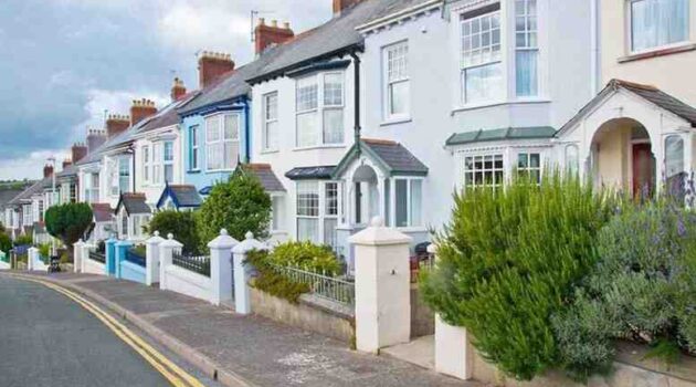 Finding the Right Party Wall Surveyors Essex for Your Building Plans
